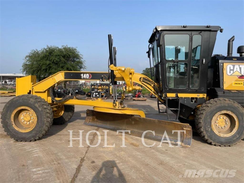 CAT 140 Грейдери