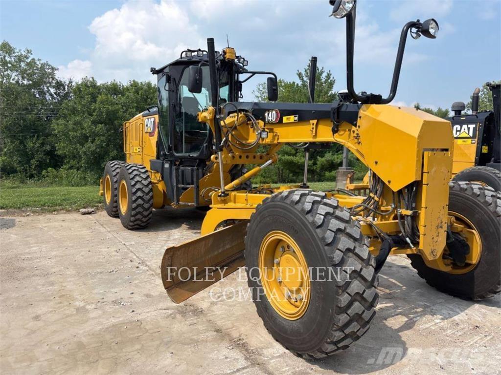 CAT 140-15AWJI Грейдери