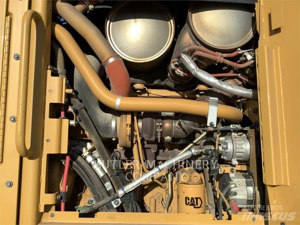 CAT 140 M3 Грейдери