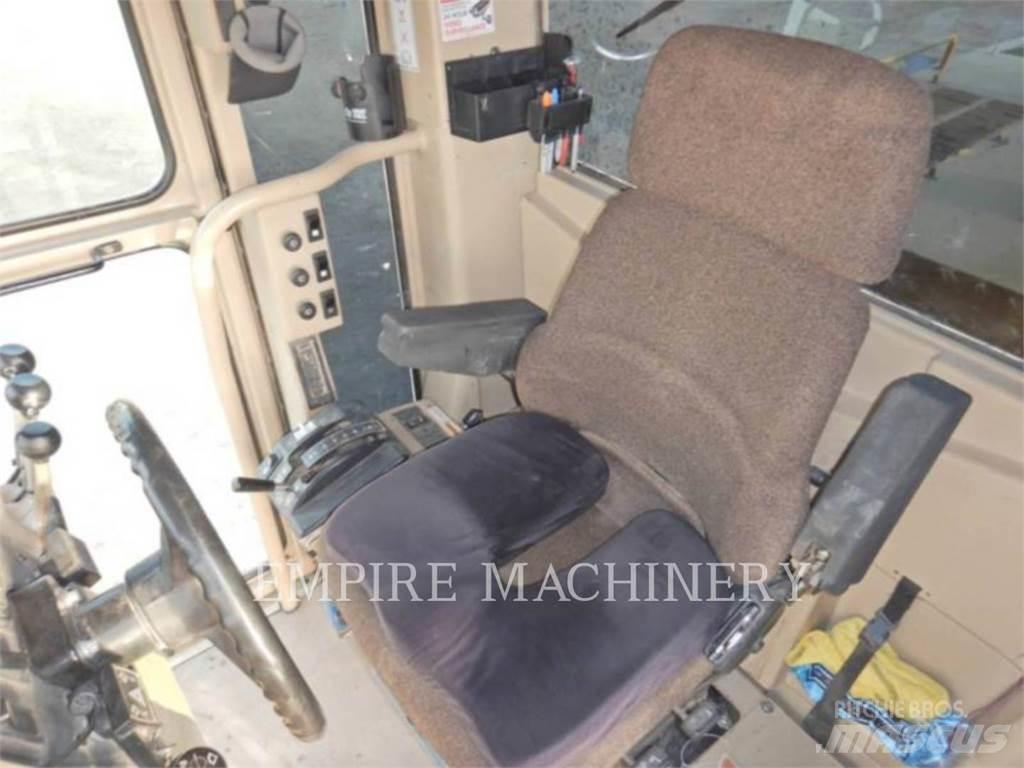 CAT 140H Грейдери