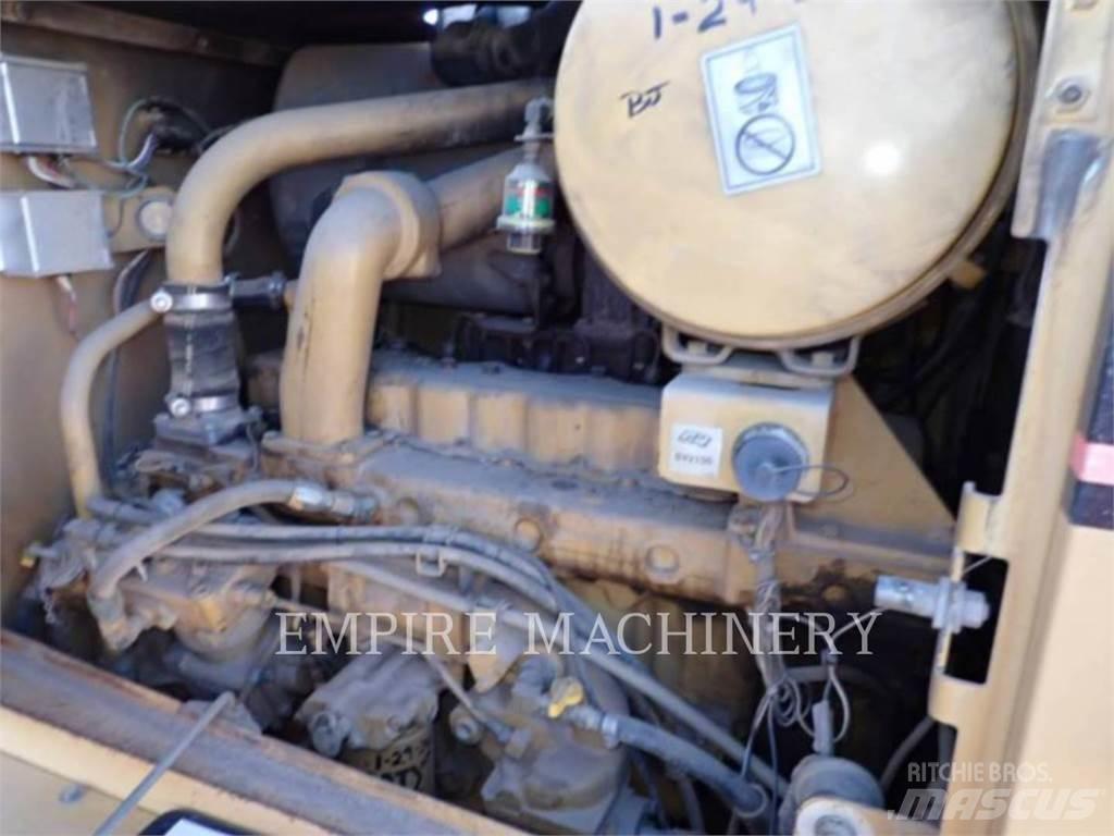 CAT 140H Грейдери