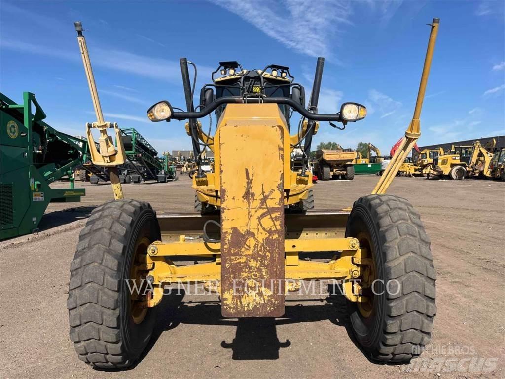 CAT 140M Грейдери