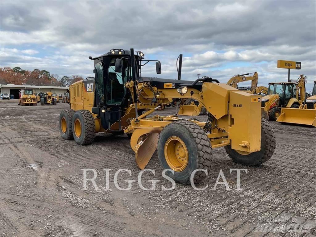 CAT 140M LC17 Грейдери