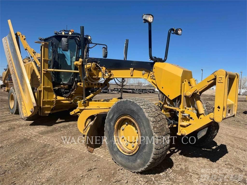 CAT 140M3 AWD Грейдери