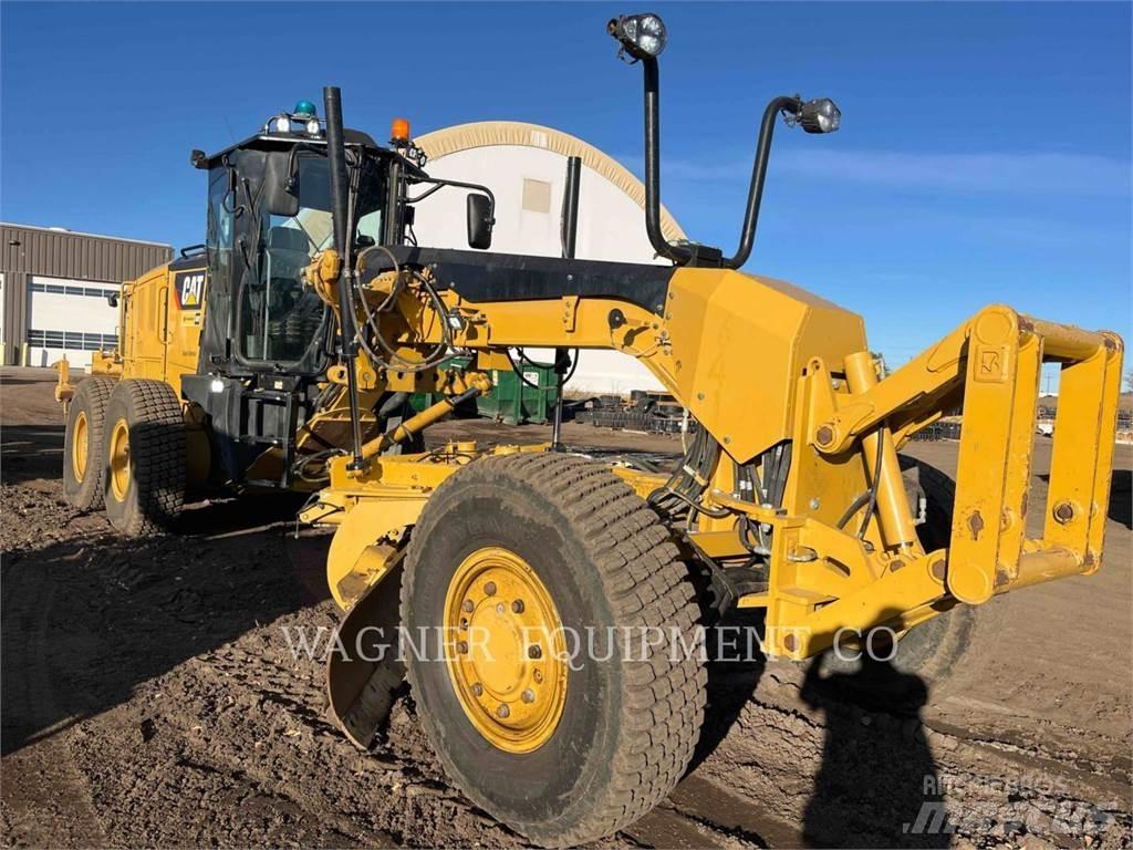 CAT 140M3 AWD Грейдери