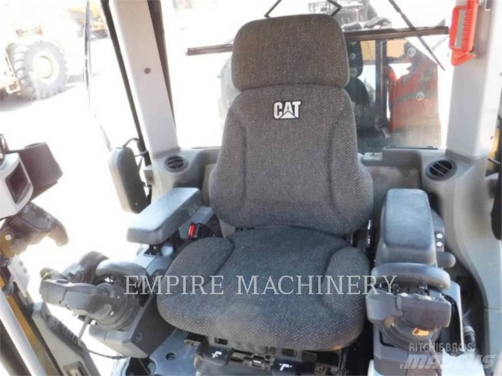 CAT 140M3 AWD Грейдери