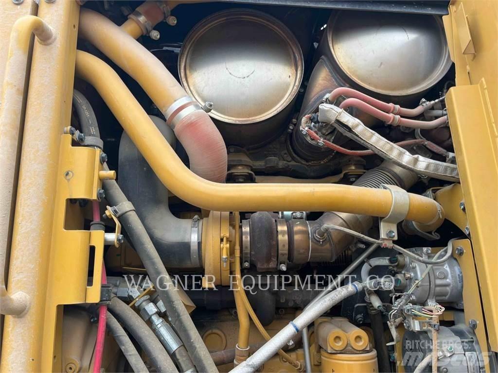 CAT 140M3 AWD Грейдери
