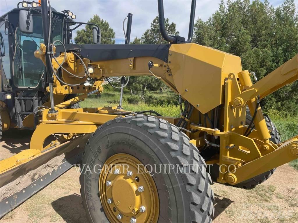 CAT 140M3 AWD Грейдери