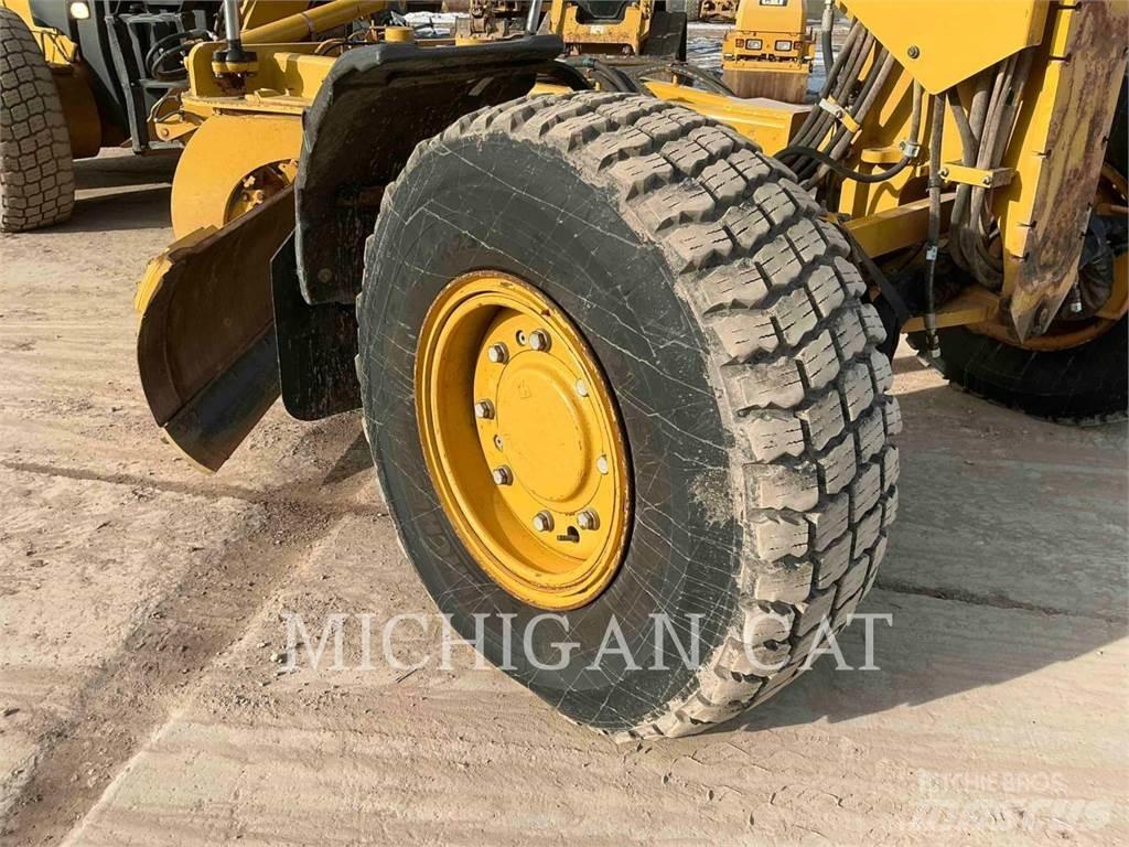 CAT 140M3 AWD Грейдери