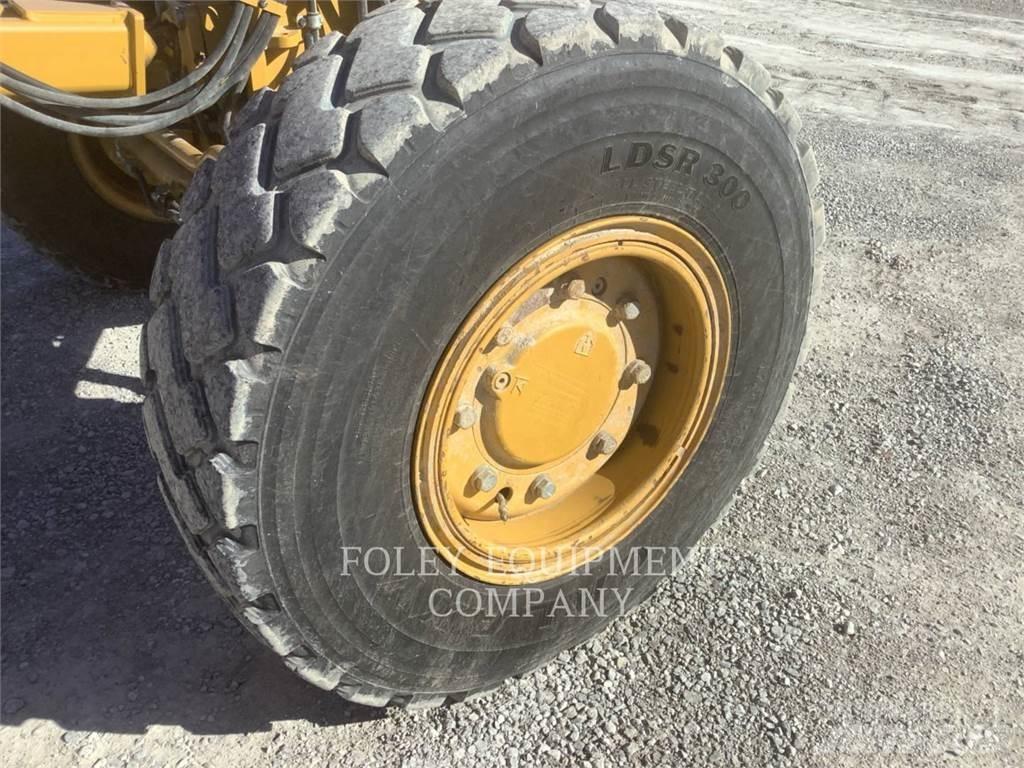 CAT 140M3AW Грейдери