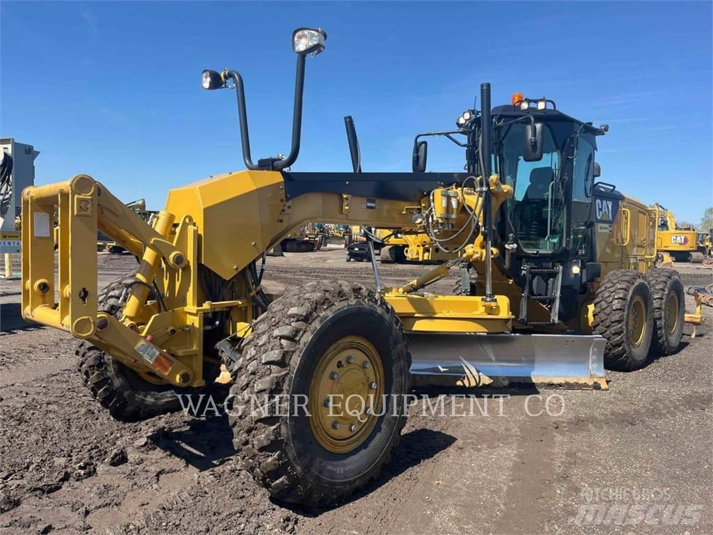 CAT 140M3AWD Грейдери