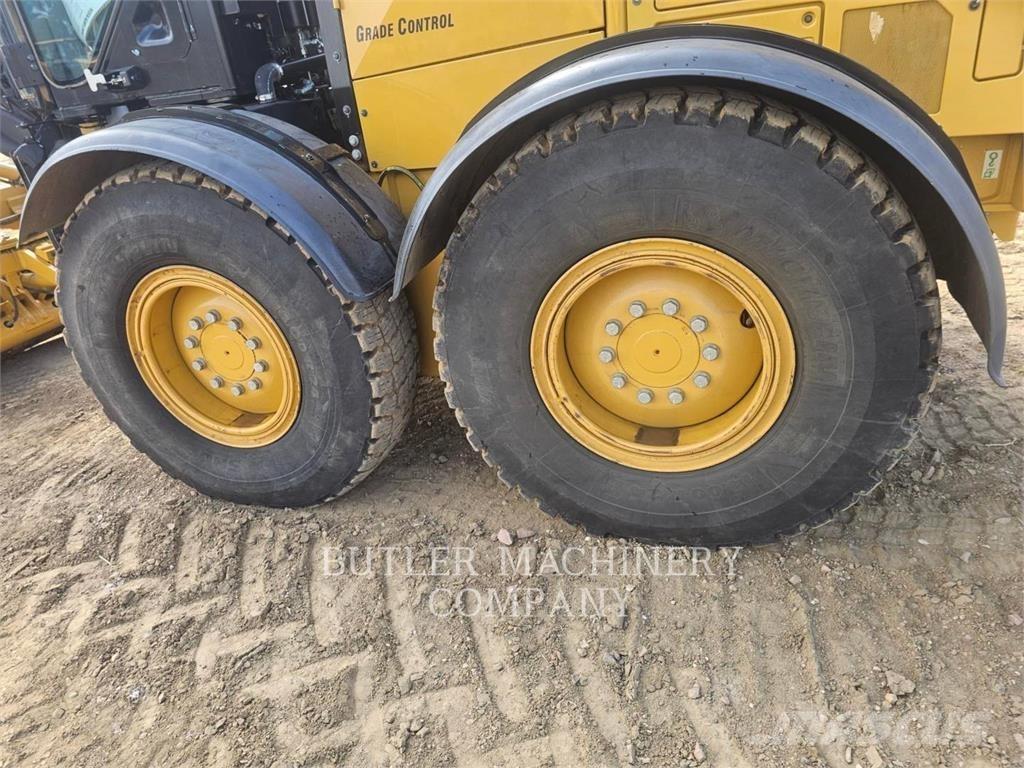 CAT 140M3AWD Грейдери
