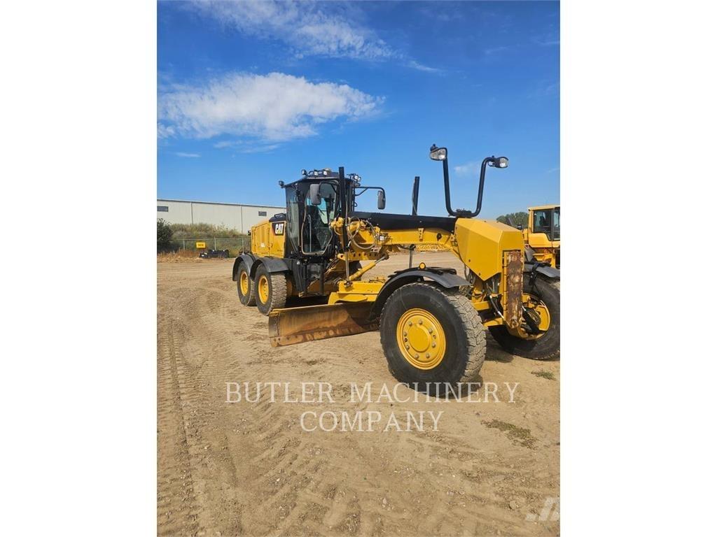 CAT 140M3AWD Грейдери
