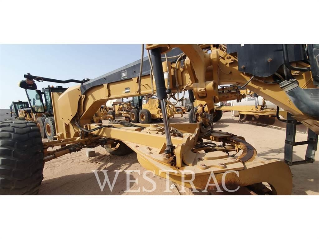 CAT 14M Грейдери