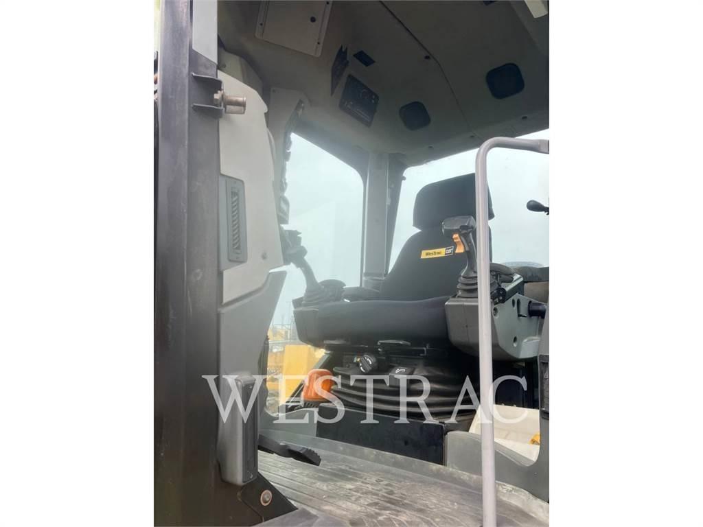 CAT 14M Грейдери