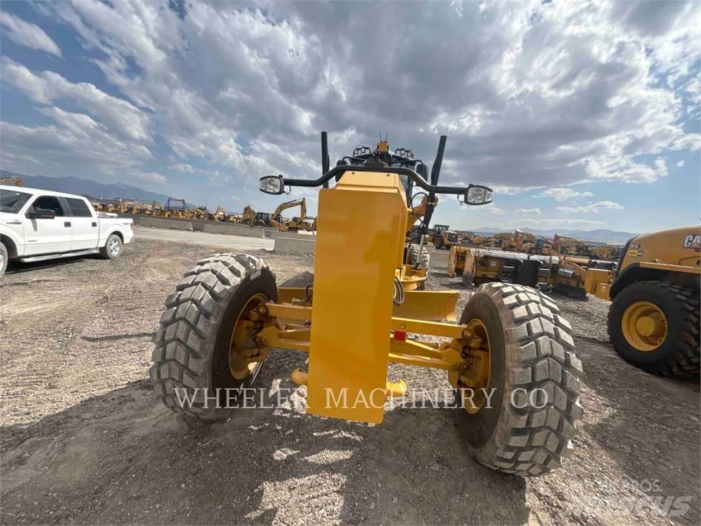 CAT 150 15 Грейдери