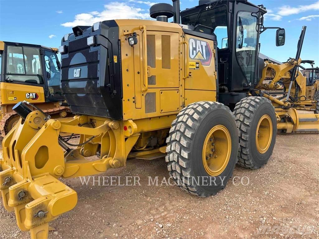 CAT 150 15 Грейдери