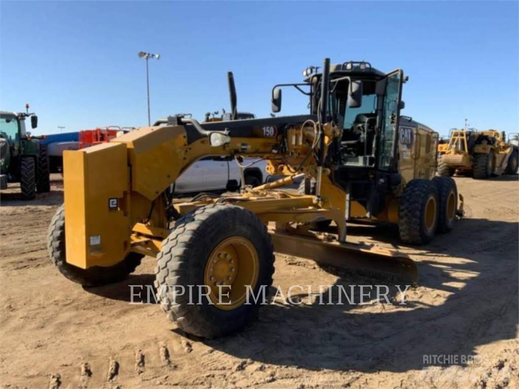 CAT 150-15 Грейдери