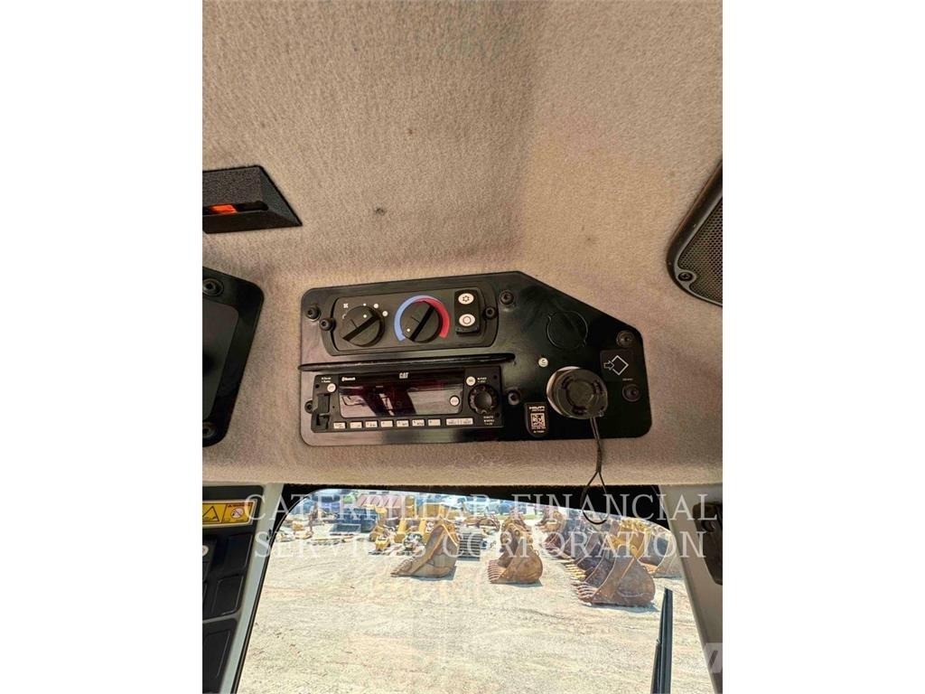CAT 150-15 Грейдери