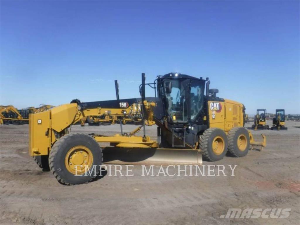 CAT 150-15 AWD Грейдери