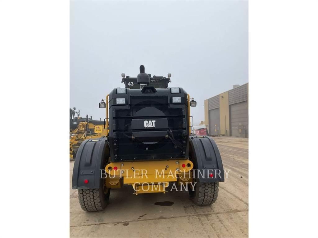 CAT 150-15AWD Грейдери