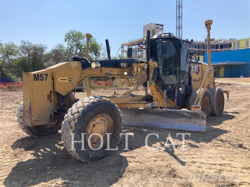 CAT 150-15AWD Грейдери