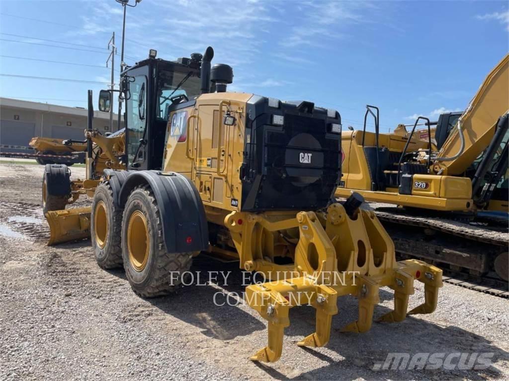 CAT 150-15AWI Грейдери