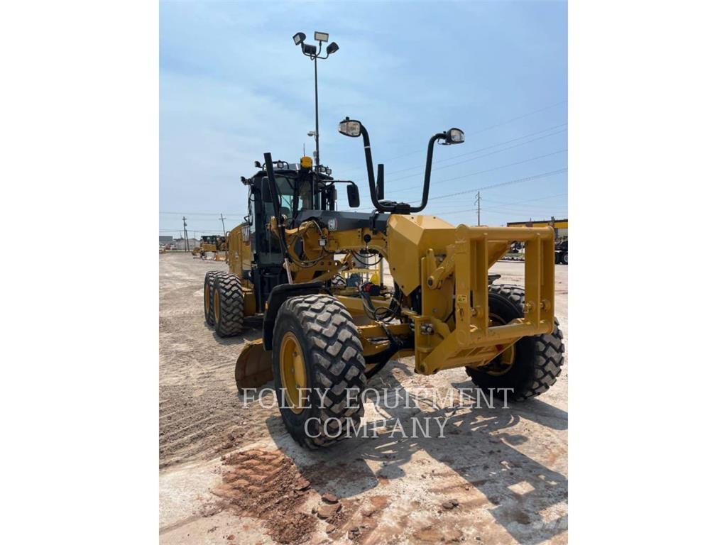 CAT 150-15AWI Грейдери
