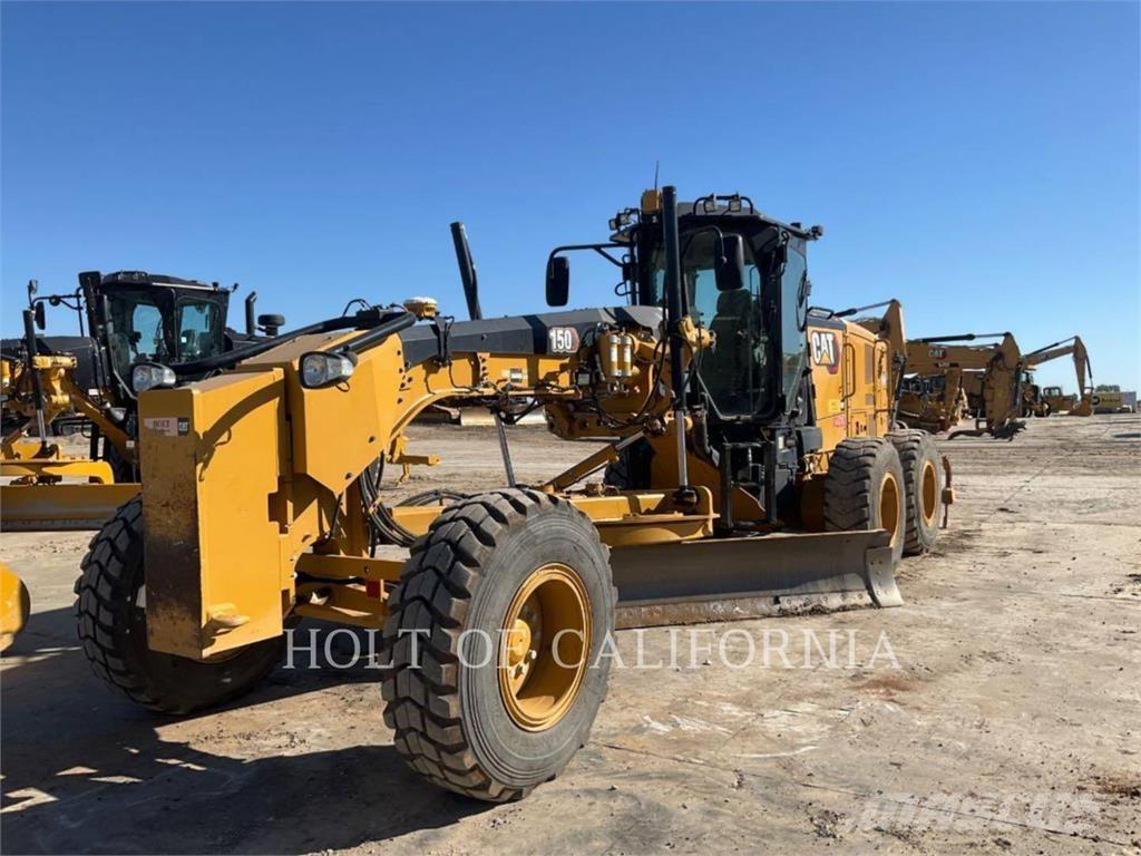 CAT 150 3D Грейдери