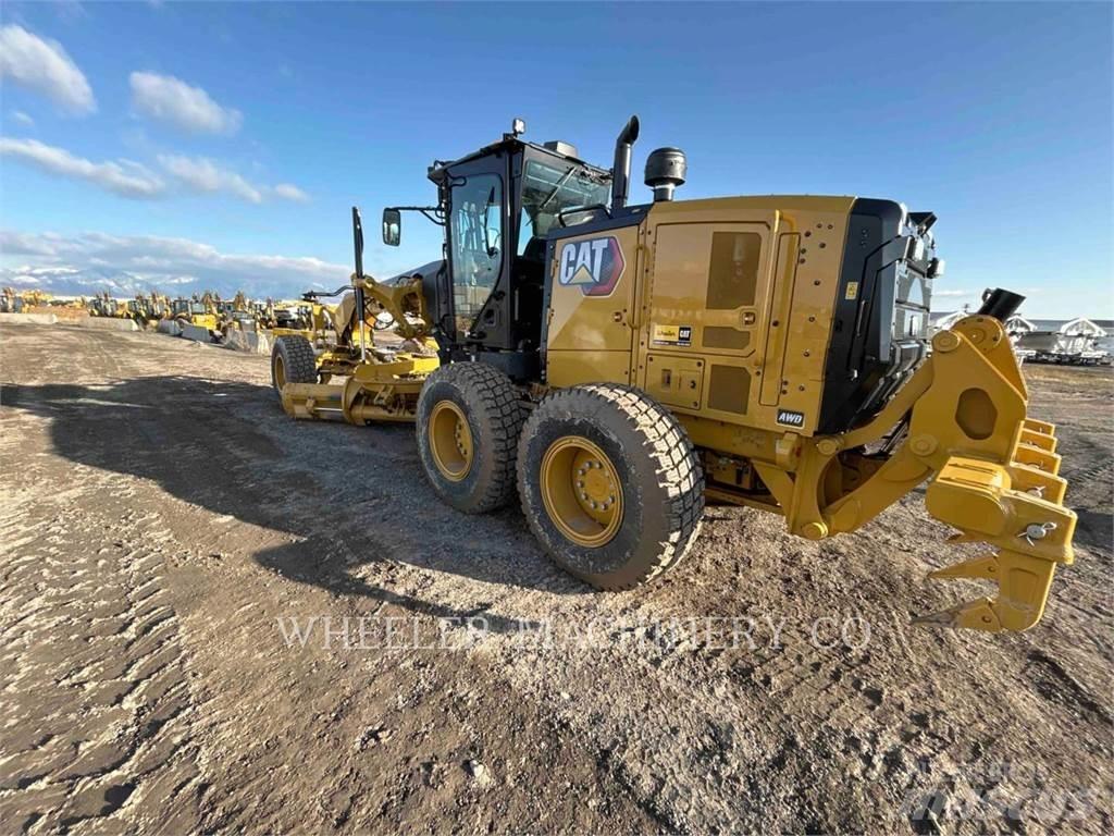 CAT 150 AWD Грейдери