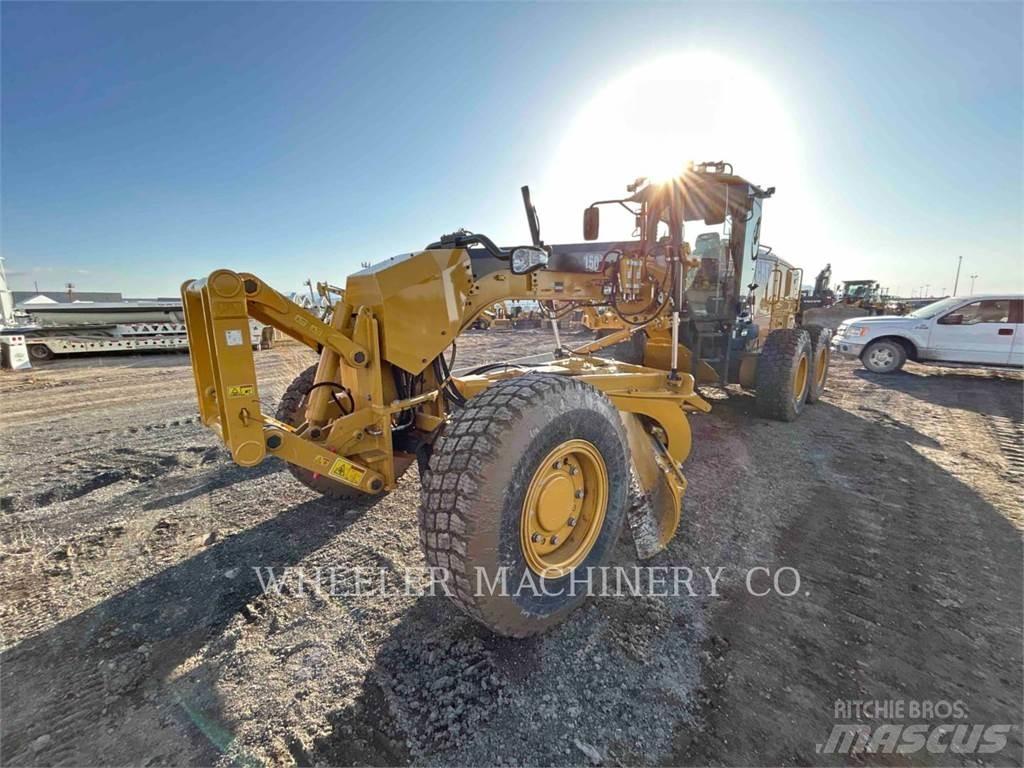 CAT 150 AWD Грейдери