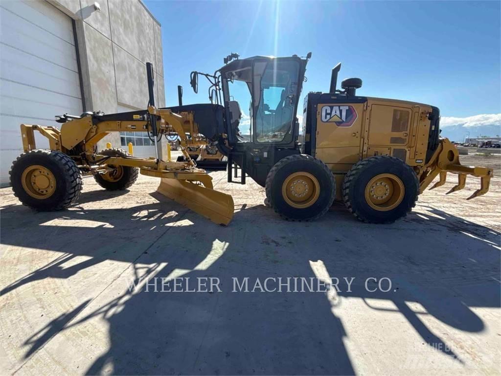 CAT 150 AWD Грейдери