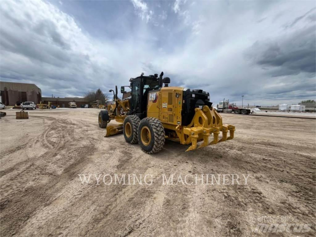 CAT 150 AWD Грейдери