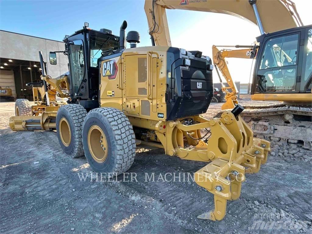 CAT 150 AWD Грейдери