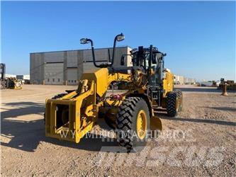 CAT 150 AWD Грейдери