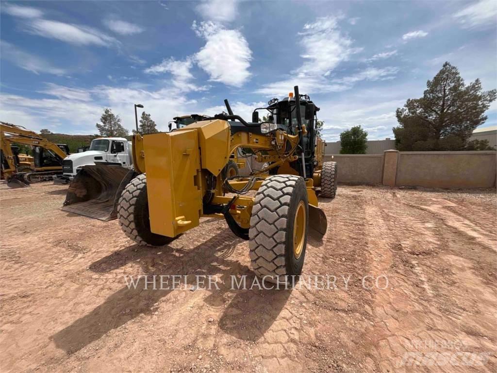 CAT 150 AWD Грейдери