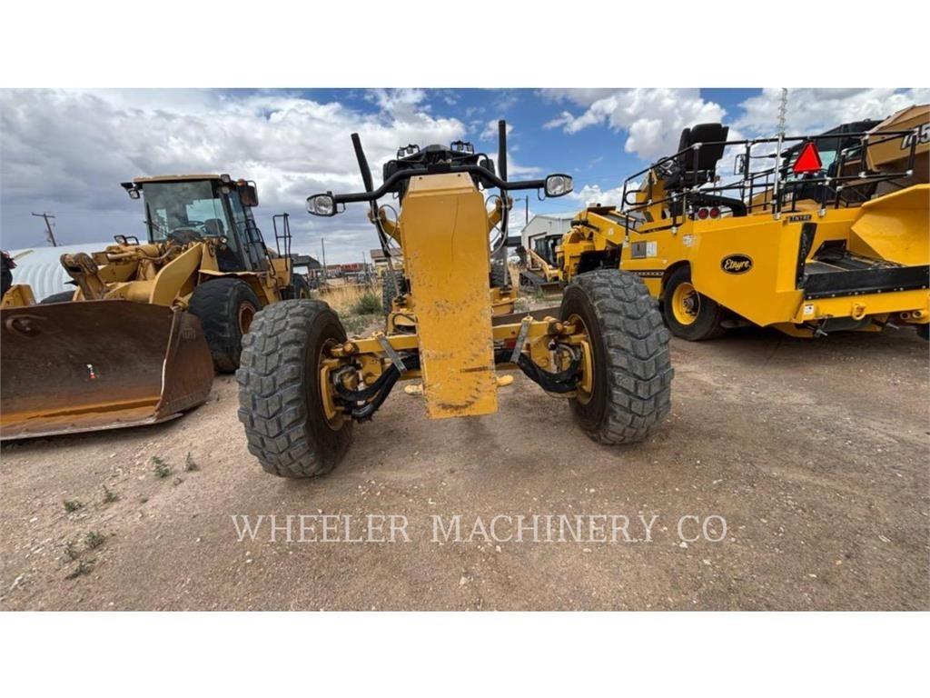 CAT 150 AWD Грейдери