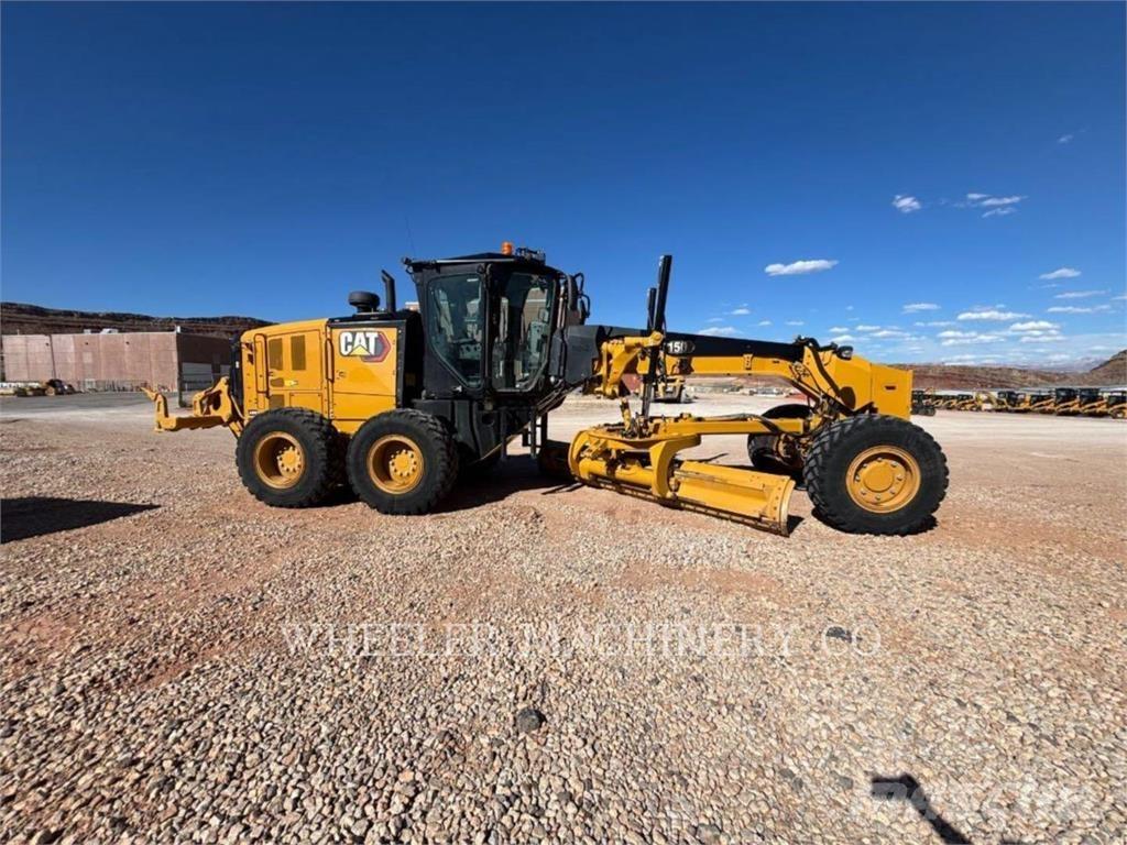 CAT 150 AWD Грейдери