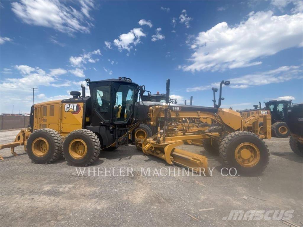 CAT 150 AWD Грейдери