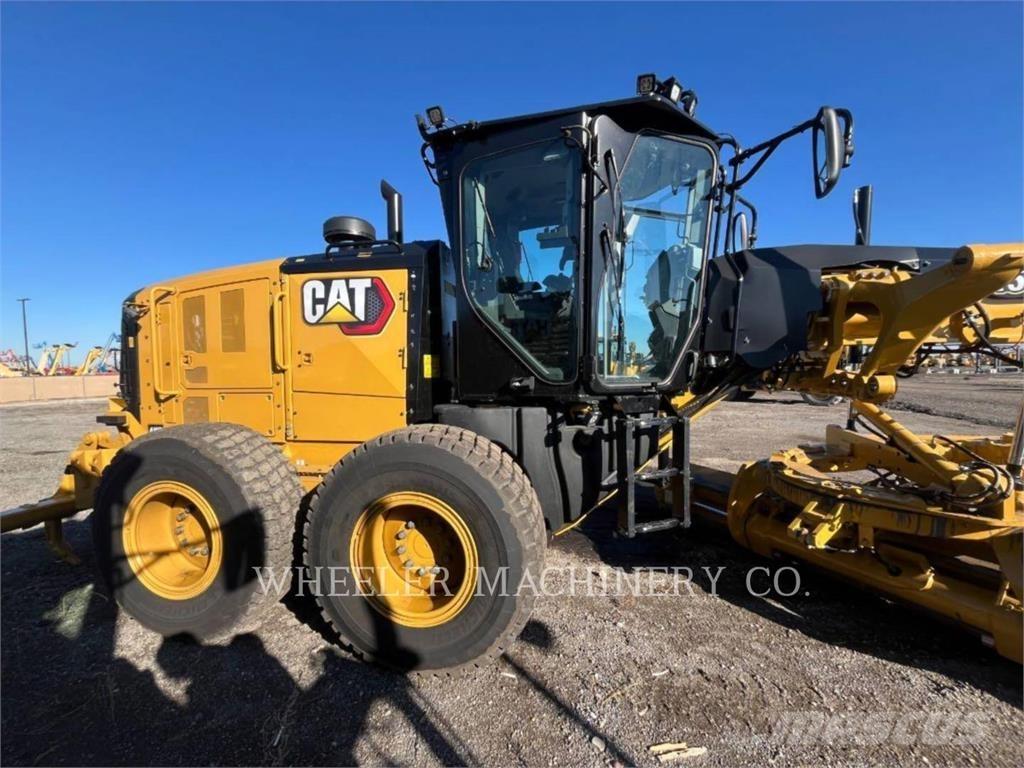 CAT 150 AWD Грейдери