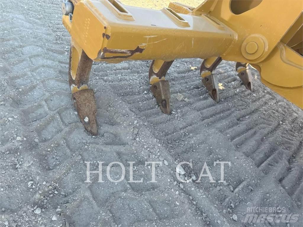 CAT 150 JOY Грейдери