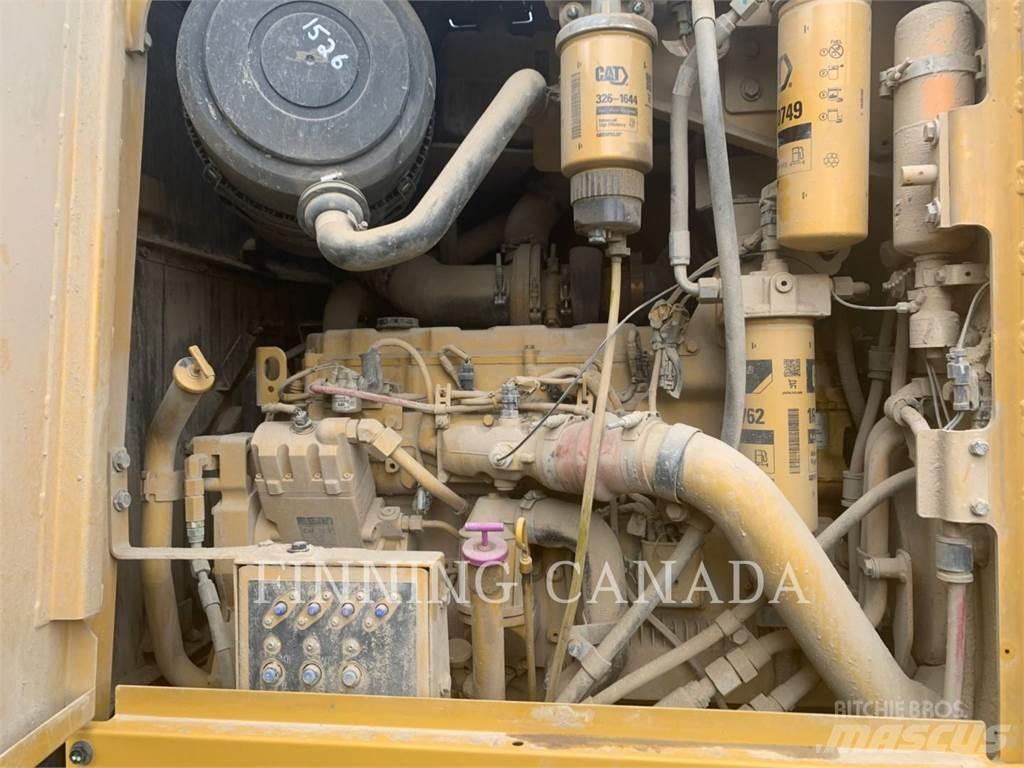 CAT 160M AWD Грейдери