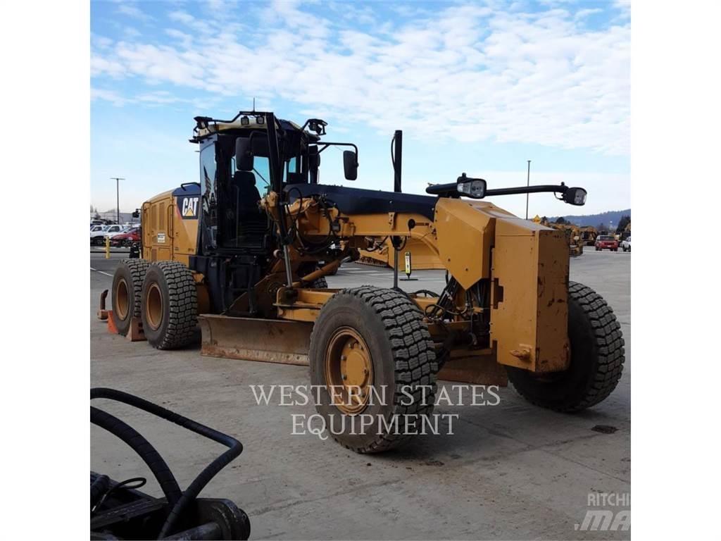 CAT 160M2 AWD Грейдери
