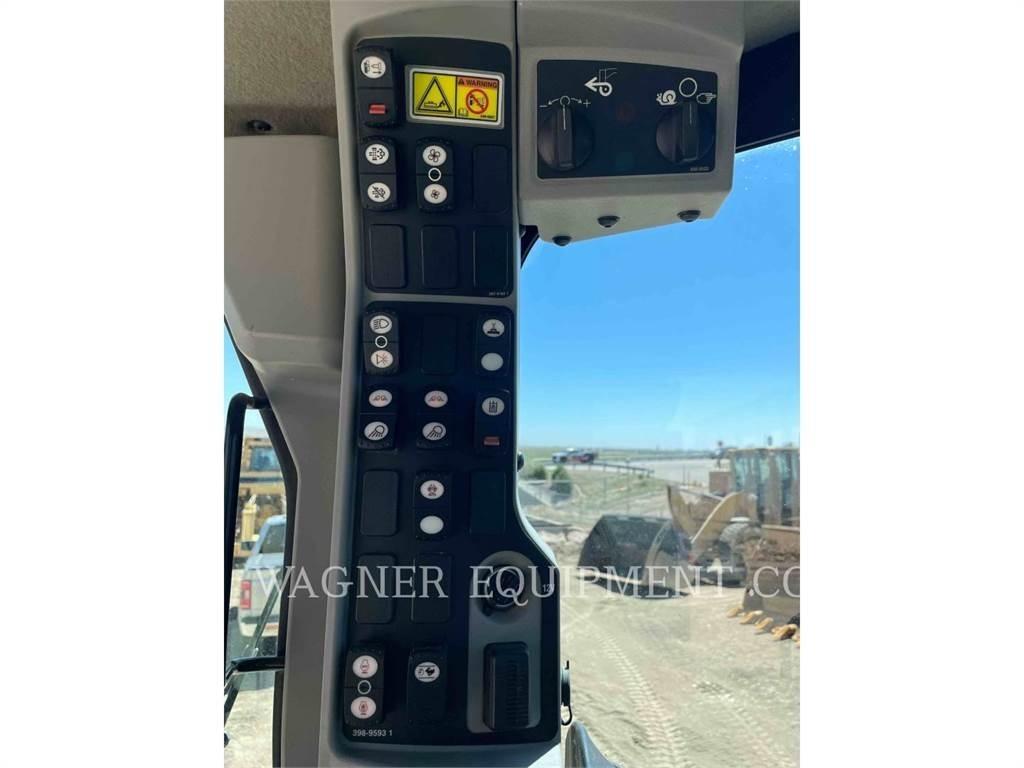 CAT 160M3 AWD Грейдери