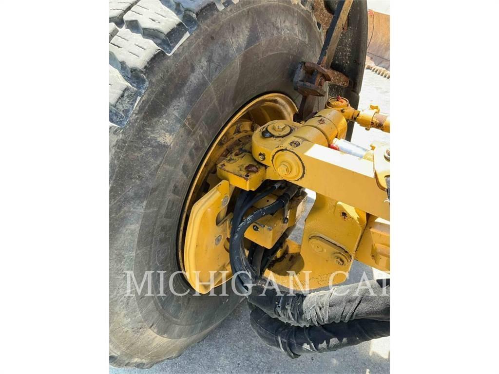 CAT 160M3 AWD Грейдери