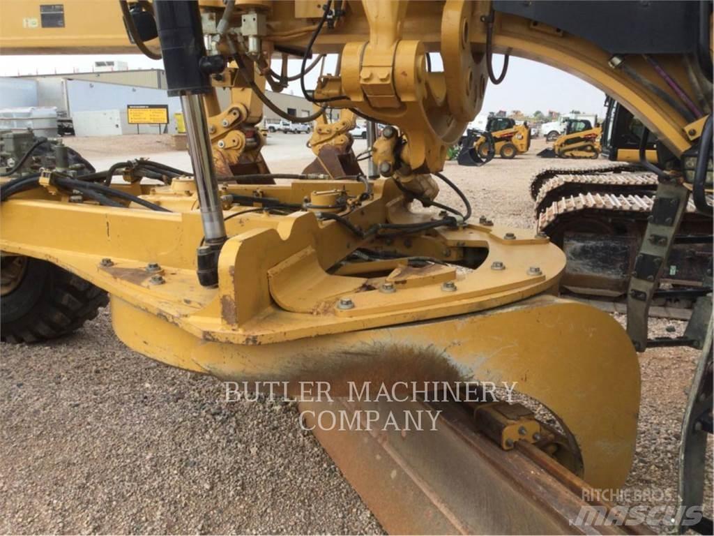 CAT 18 M3 Грейдери