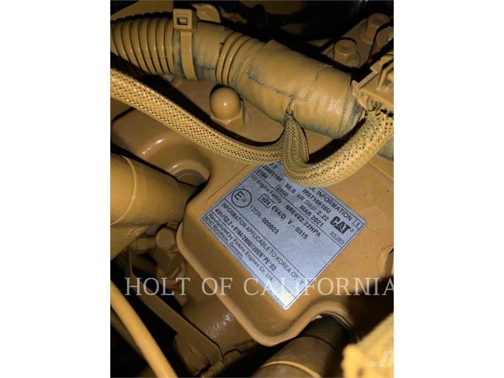CAT 226 HF Міні-навантажувачі