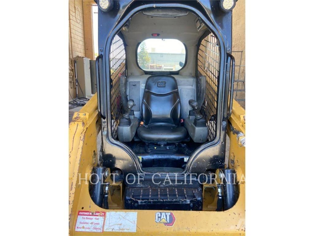 CAT 226 HF Міні-навантажувачі