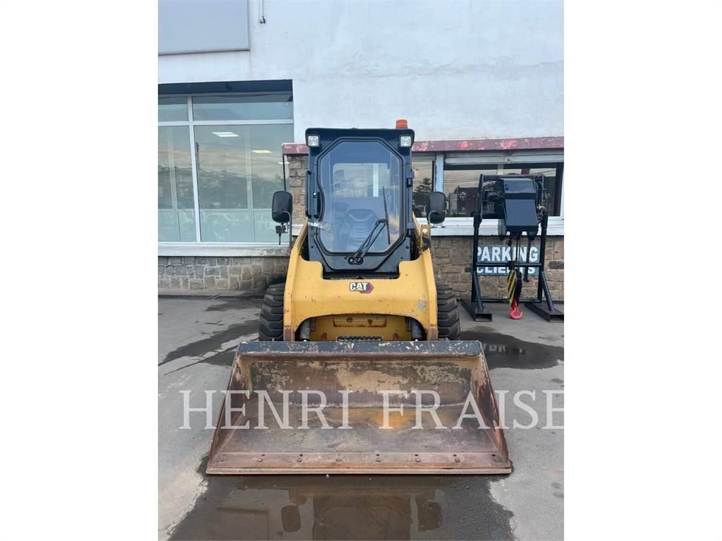 CAT 226B3 Міні-навантажувачі