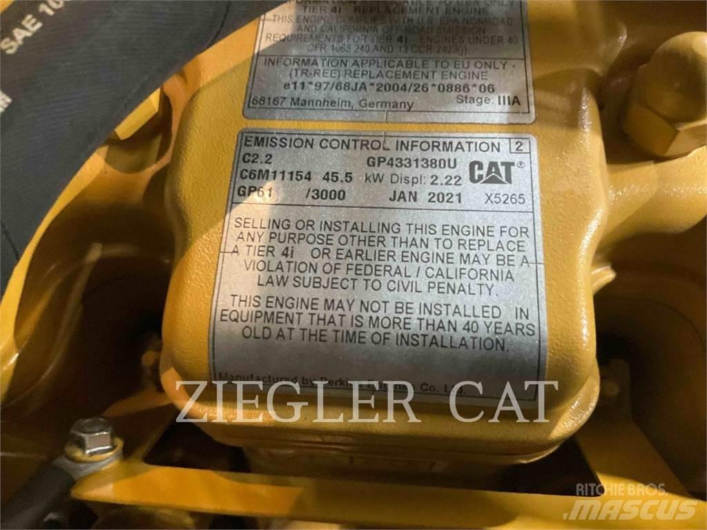 CAT 226B3 Міні-навантажувачі